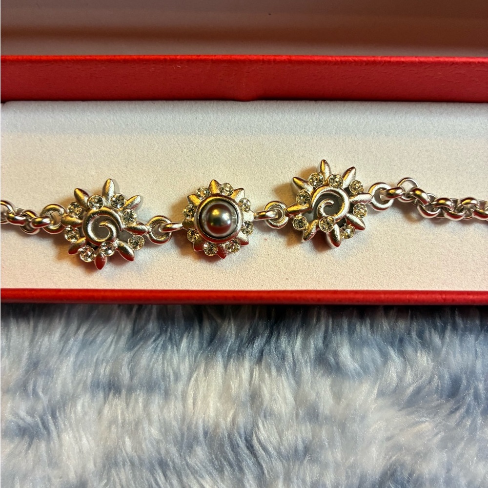 Nina Ricci Paris Celestial Silver & Gems Sun & Moon Design Bracelet New in Box - Picture 2 of 4
